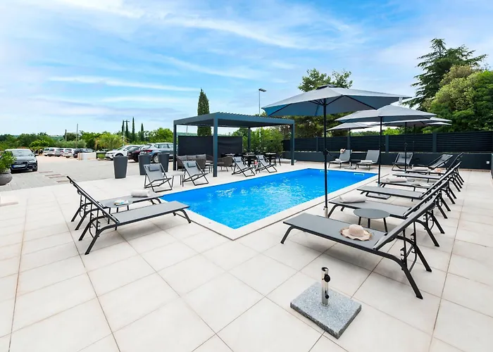 With Private Jacuzzi Garbin 1 And Garbin 2 *