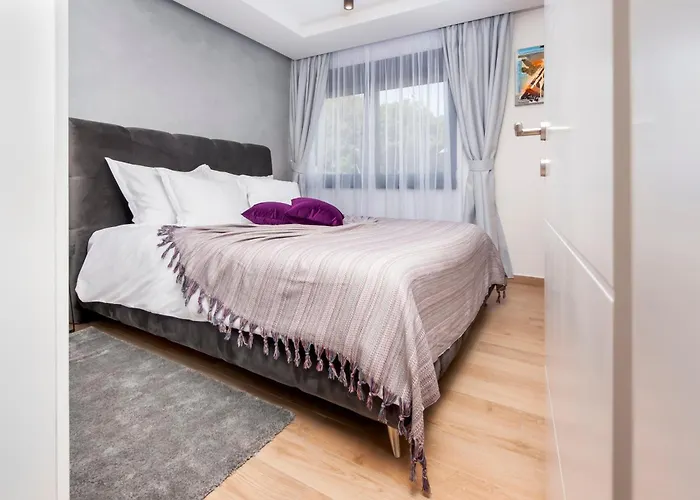 With Private Jacuzzi Garbin 1 And Garbin 2