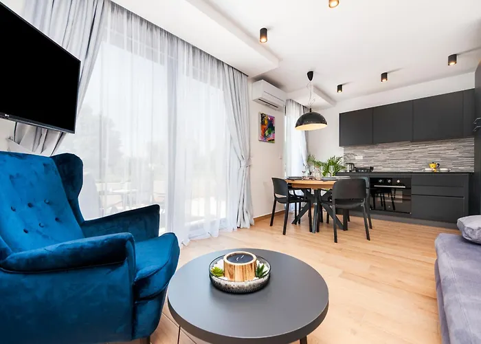 With Private Jacuzzi Garbin 1 And Garbin 2 Ρόβινι