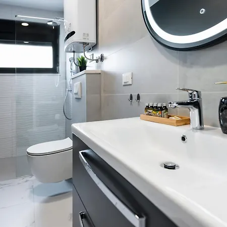 With Private Jacuzzi Garbin 1 And Garbin 2 Rovinj