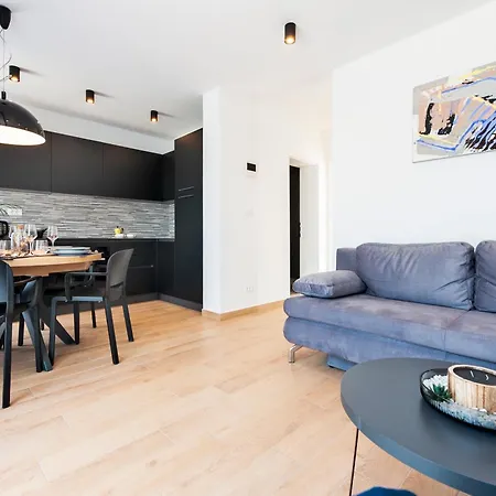 With Private Jacuzzi Garbin 1 And Garbin 2 Apartment