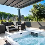 Apartment With Private Jacuzzi Garbin 1 And Garbin 2 Rovinj