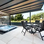 Apartment With Private Jacuzzi Garbin 1 And Garbin 2 Rovinj