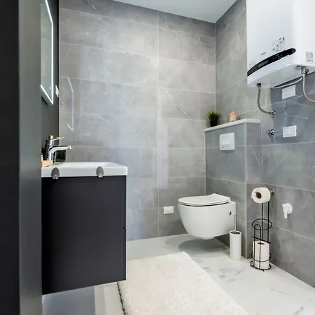 아파트 With Private Jacuzzi Garbin 1 And Garbin 2 *